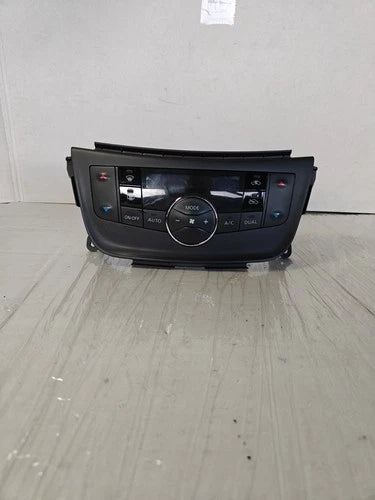 Nissan Sentra HVAC Climate Control (2018) – Genuine OEM