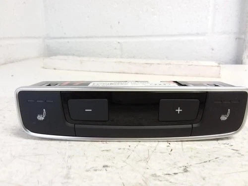 Temperature Control A/C Plus Opt 9AQ Rear 17 Audi A4 730598 – Genuine OEM