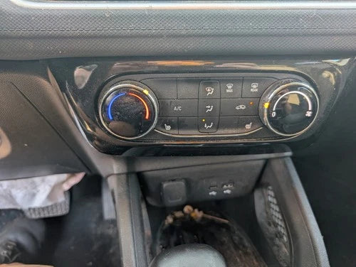 Chevy Blazer Climate Control Panel (2025) – Genuine OEM