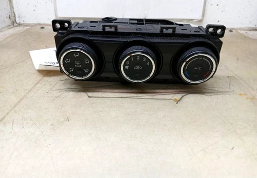 Subaru Forester Manual A/C Heater Temperature Manual Climate Control (2014–2015) – HVAC Replacement Part