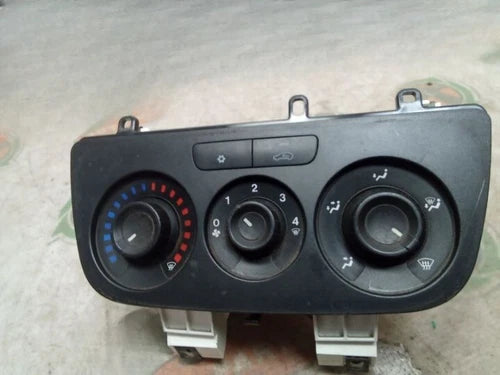 RAM Promaster City HVAC Climate Control 15-18 (2015–2018) – Genuine OEM