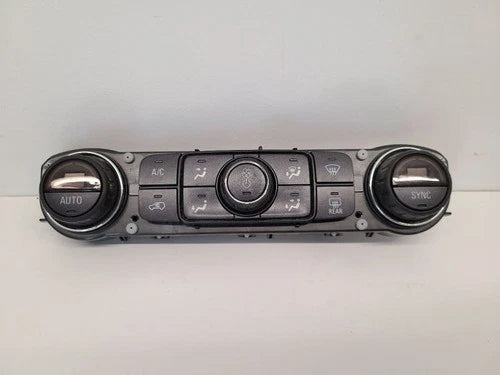 GMC SIERRA 1500 Temperature Control ID 23486616 (2014–2016) – Genuine OEM