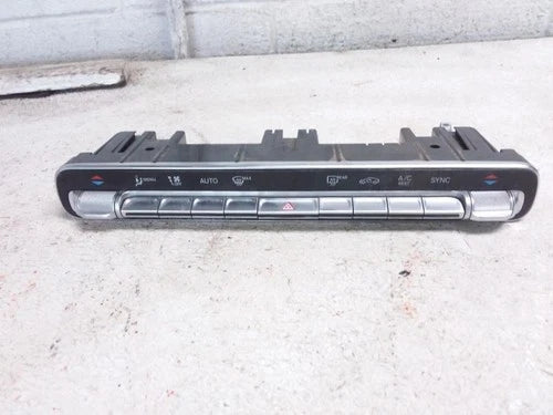 Mercedes GLS450 Front Automatic Temperature Controller (2021) – Genuine OEM