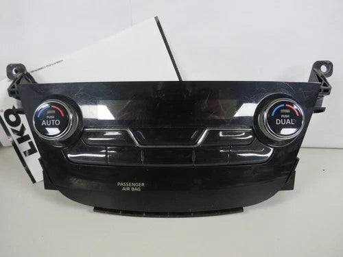 Nissan Murano Front Automatic HVAC Climate Control (2015–2016) – Genuine OEM