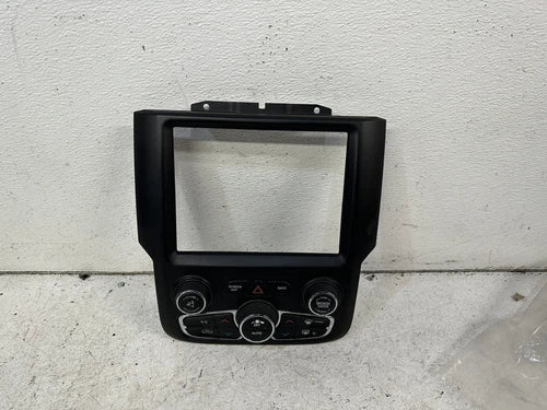 Dodge 1500 dual zone climate A/C HVAC heat temp panel control unit (2013–2018) – Genuine OEM
