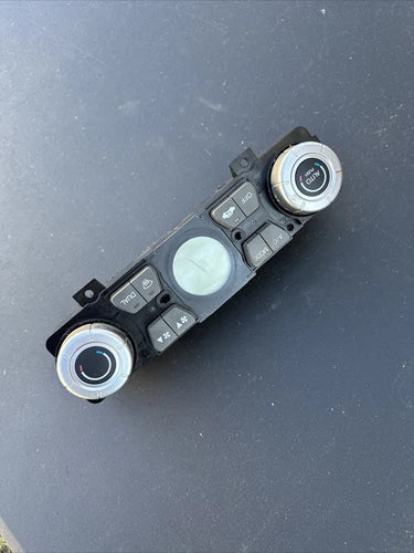 Honda Ridgeline Climate HVAC Climate Control (2006–2008) – Genuine OEM