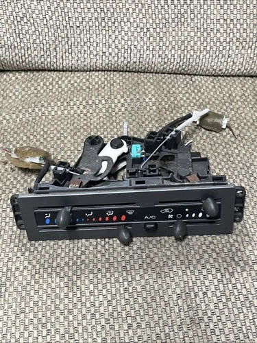 Isuzu Vehicross HVAC Control Component (1999) – Genuine OEM