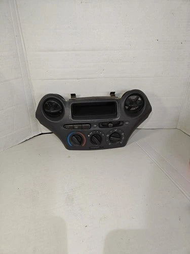 Toyota Echo HVAC Climate Control (2002–2005) – Genuine OEM
