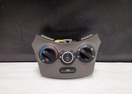 Hyundai Accent HVAC Climate Control 12-14 (2012–2014) – Genuine OEM
