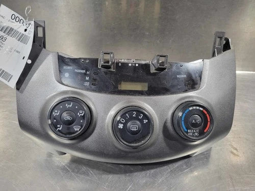 Toyota Rav4 A/C Heater Manual Climate Control (2006–2012) – Genuine OEM
