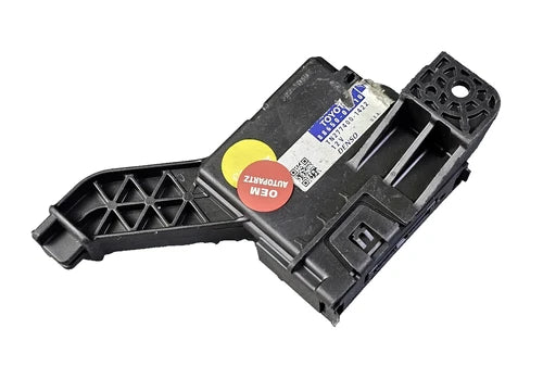 Toyota RAV4 A/C Amplifier Temperature Control Module (2016–2018) – Genuine OEM