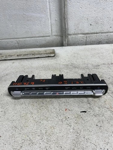 Mercedes-Benz GLE350 Front Dual Zone Automatic Temperature Controller (2021) – Genuine OEM