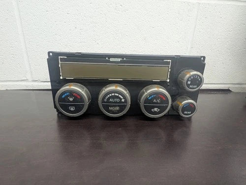Nissan Pathfinder A/C Heat Climate Control H1529 (2005–2007) – Genuine OEM