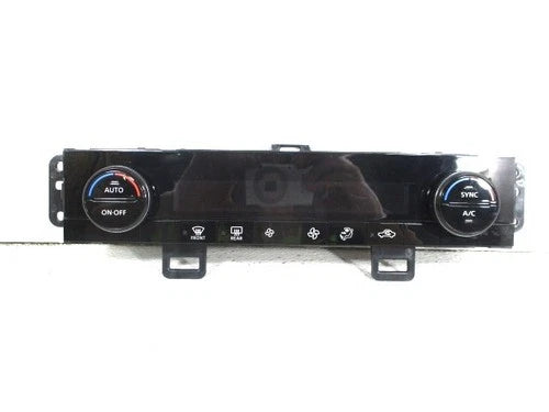 Nissan Rogue Dual Auto Temperature Climate A/C Control (2021–2025) – Genuine OEM