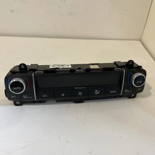 Hyundai PALISADE A/C Climate Control PANEL 97250-S8690 (2020) – Genuine OEM