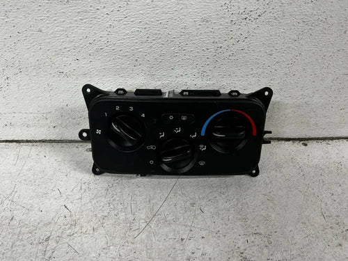 Jeep Liberty climate A/C HVAC heat heater temp panel control unit (2004–2007) – Genuine OEM