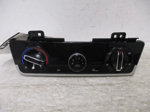 Kia Seltos Heater Climate Control Unit Canada Market (2021–2023) – Genuine OEM