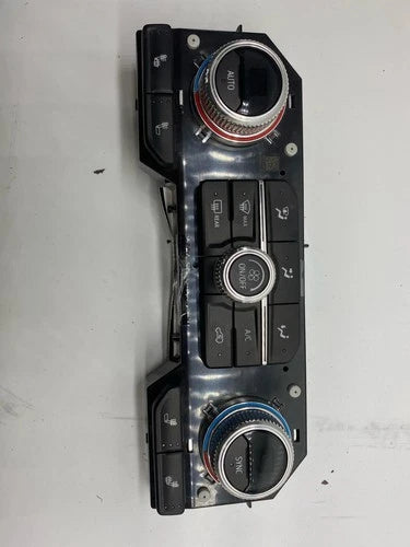 GMC Sierra Heater Climate Control Temperature Dual Zone (2019–2023) – Genuine OEM