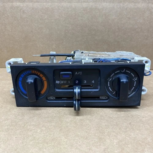 Nissan Frontier Heater A/C Climate Control Unit 275107Z000 (1999–2000) – Genuine OEM