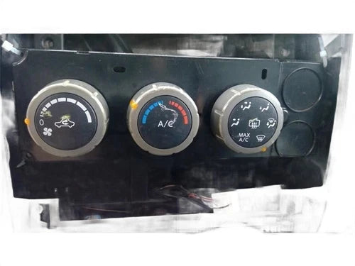 Nissan Titan HVAC Climate Control Used thru 3/05 (2005) – Genuine OEM