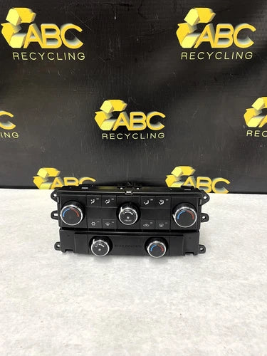 Chrysler Town & Country Frint Climate Control Assembly (2008–2010) – Genuine OEM