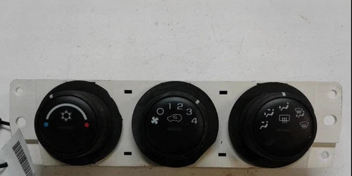Hummer H3 A/C Heat Temperature Control Unit (2008–2010) – Genuine OEM