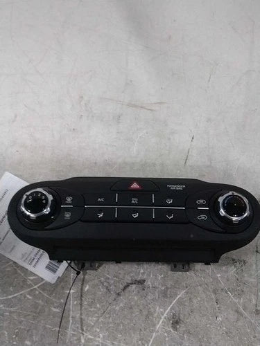 Kia Sorento HVAC Climate Control Unit (2017–2018) – Genuine OEM