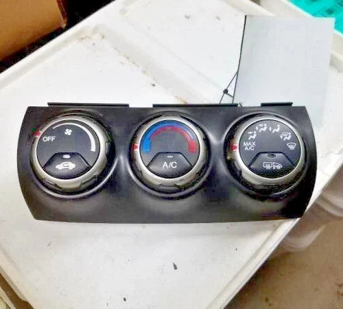 Honda CRV Manual Heater A/C Climate Control (2002–2006) – Genuine OEM