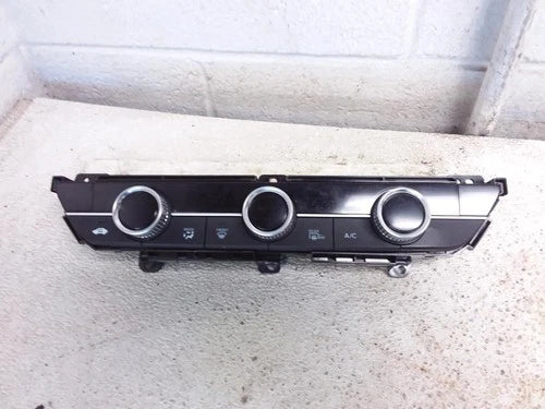 Honda CR-V Front Dual Zone Automatic Temperature Controller (2024) – Genuine OEM