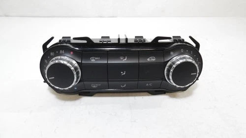 Mercedes-Benz CLA Class Manual Climate HVAC Climate Control (2014) – Genuine OEM