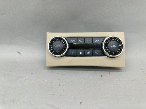 Mercedes W204 C250 A/C Climate Control (2012–2014) – Genuine OEM