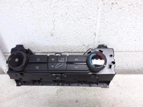 Ford F250SD Dial Type Manual Temperature Controller (2023) – Genuine OEM
