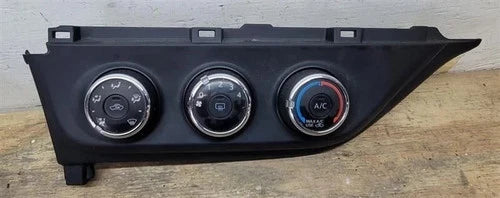 Toyota Corolla A/C Heater Manual Climate Control (2014–2019) – Genuine OEM