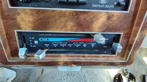 Grand Marquis Temperature Control Module In Dash Heater A/C Head Unit (1985–1989) – Genuine OEM