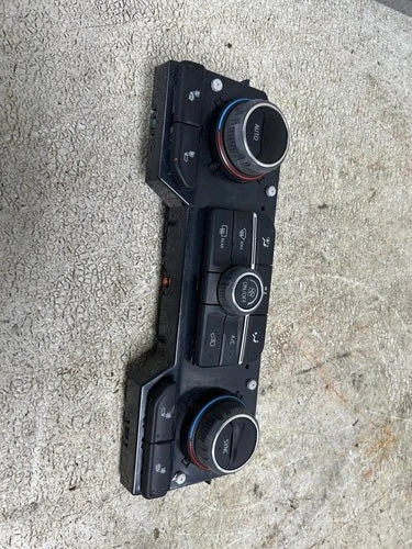 Chevrolet SILVRDO25 Dual Zone Automatic Temperature Controller (2022) – Genuine OEM