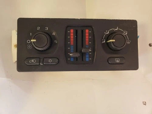 GMC Sierra 1500 A/C Heater Manual Climate Control Unit (2003–2004) – Genuine OEM