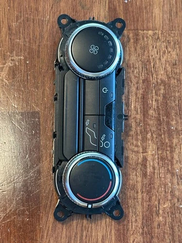 Ford Explorer Rear HVAC Climate Control (2020–2024) – Genuine OEM