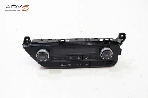 Hyundai Elantra Dash HVAC Climate Control Switch Unit (2021–2023) – Genuine OEM
