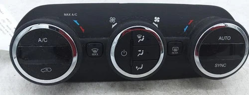 Jeep Renegade A/C Climate Temperature Heater Controls (2015–2017) – Genuine OEM