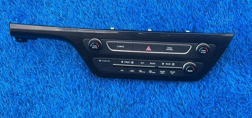 Kia Sedona A/C Heat Temperature Control Unit (2016–2021) – Genuine OEM