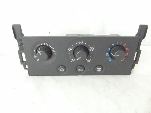 Pontiac GRAND PRIX HVAC Climate Control (2004–2008) – Genuine OEM
