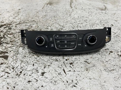 Chevrolet TRAVERSE Front Automatic Temperature Controller (2023) – Genuine OEM