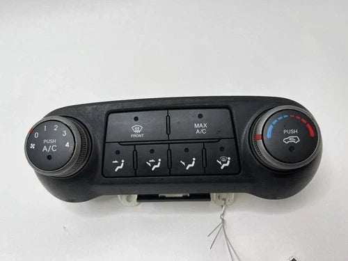 Hyundai Tucson A/C Heater Control Unit Manual Temperature (2014–2015) – Genuine OEM