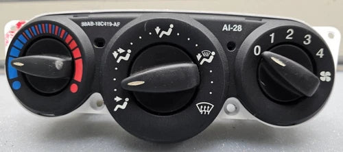 Ford Focus Dash HVAC Climate Control Temperature Conditioner (2000–2007) – Genuine OEM