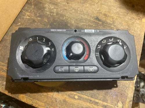 Nissan Frontier HVAC Climate Control Assembly (2005–2008) – Genuine OEM