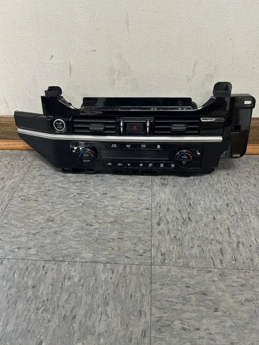 Nissan Pathfinder HVAC Control Component (2022) – Genuine OEM