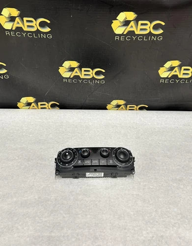 Mercedes-Benz CLK 320C Front Dash Climate Control (2003–2005) – Genuine OEM