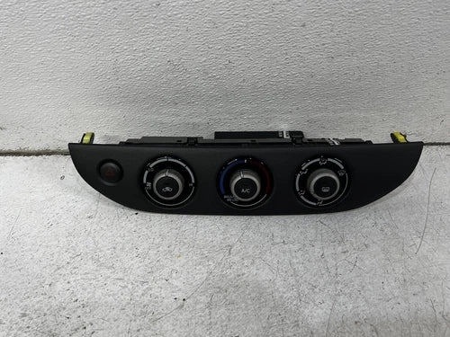 Toyota Camry LE climate A/C HVAC heat temp panel control unit (2002–2006) – Genuine OEM