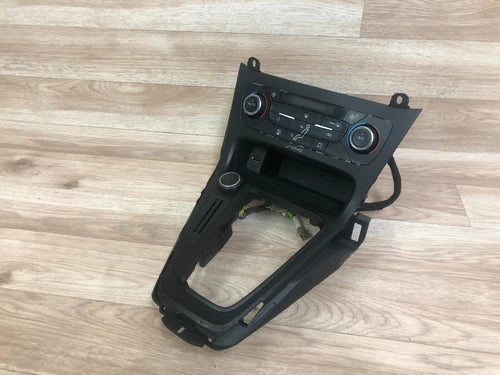 Ford Focus HVAC Control Component – Genuine OEM
