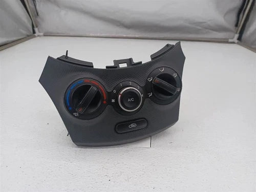 Hyundai Accent Climate Control Temp Control (2015–2017) – Genuine OEM